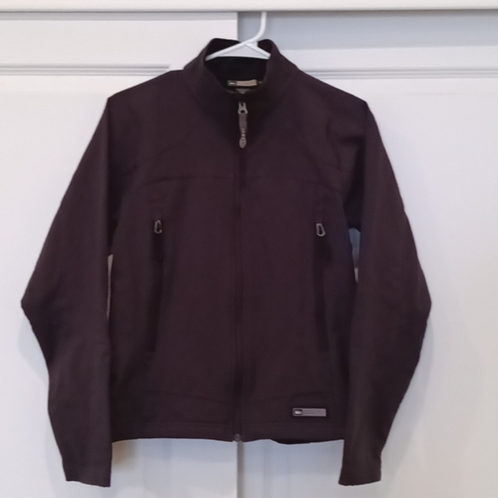 Women's medium black zip up REI jacket, 2 front zip pockets, 1 arm pocket